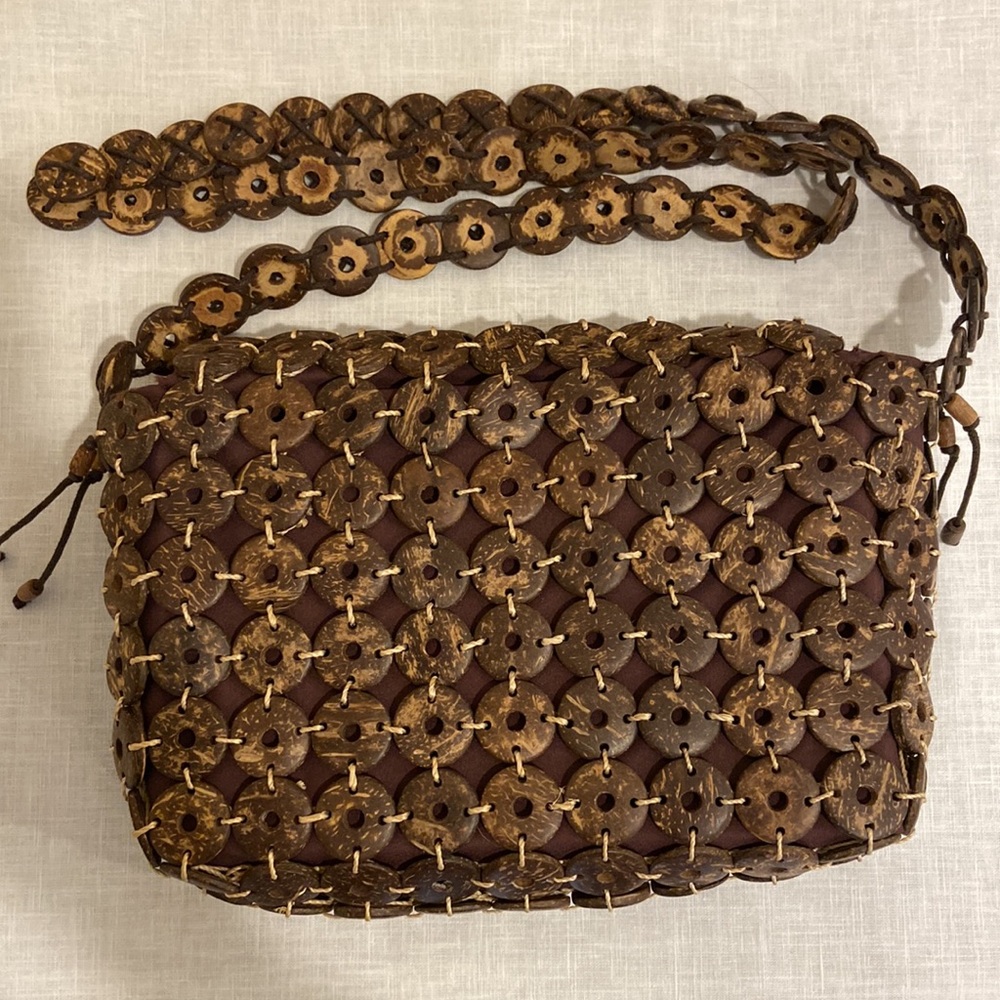 Coconut Shell Button Shoulder Purse - image 6
